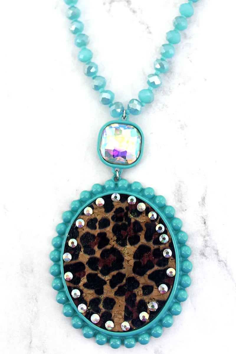 SASSY CAT NECKLACE