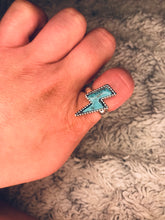 Load image into Gallery viewer, TURQUOISE BOLT STRETCH RING
